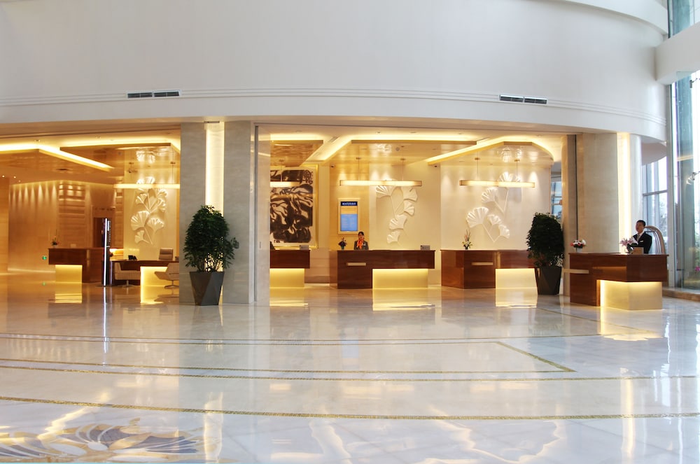 Pullman Linyi Lushang 7/49