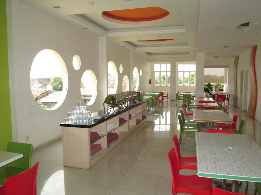 Dewarna Sutoyo Malang 19/24