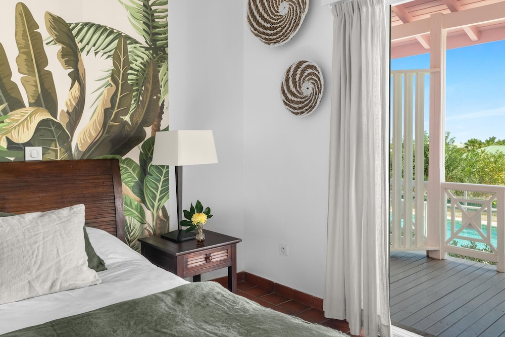 Esmeralda Resort 20/81