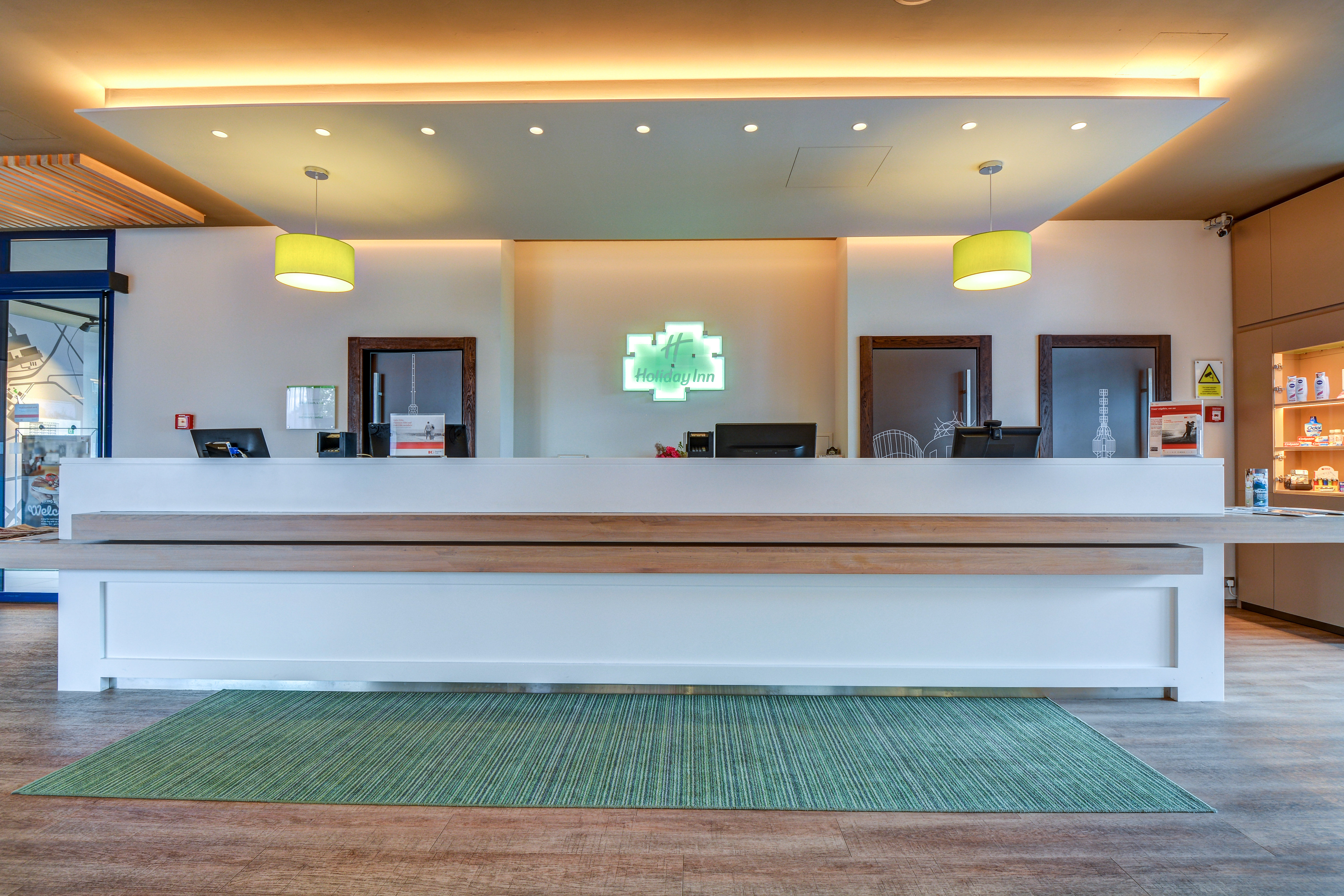 HOLIDAY INN PRAGUE AIRPORT 19/76