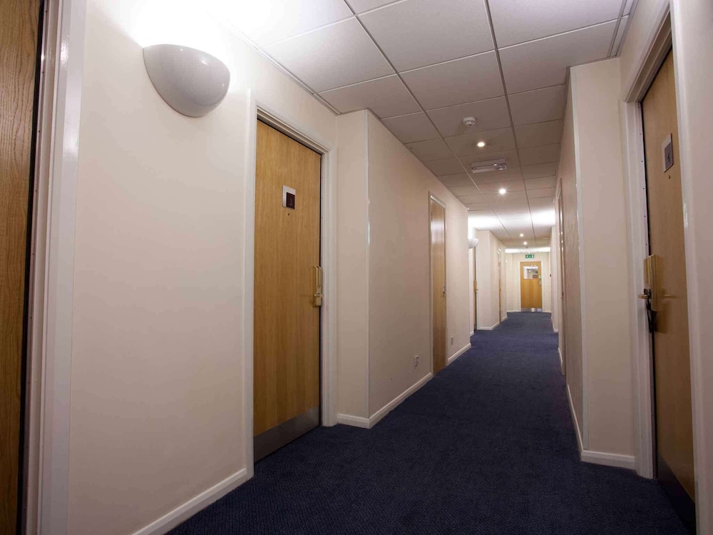 Cardiff Gate International Business Park 21/33