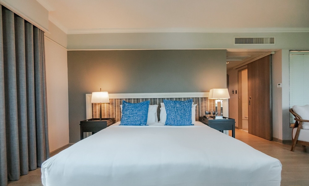 Grand Riverside Hotel Phitsanulok 18/65