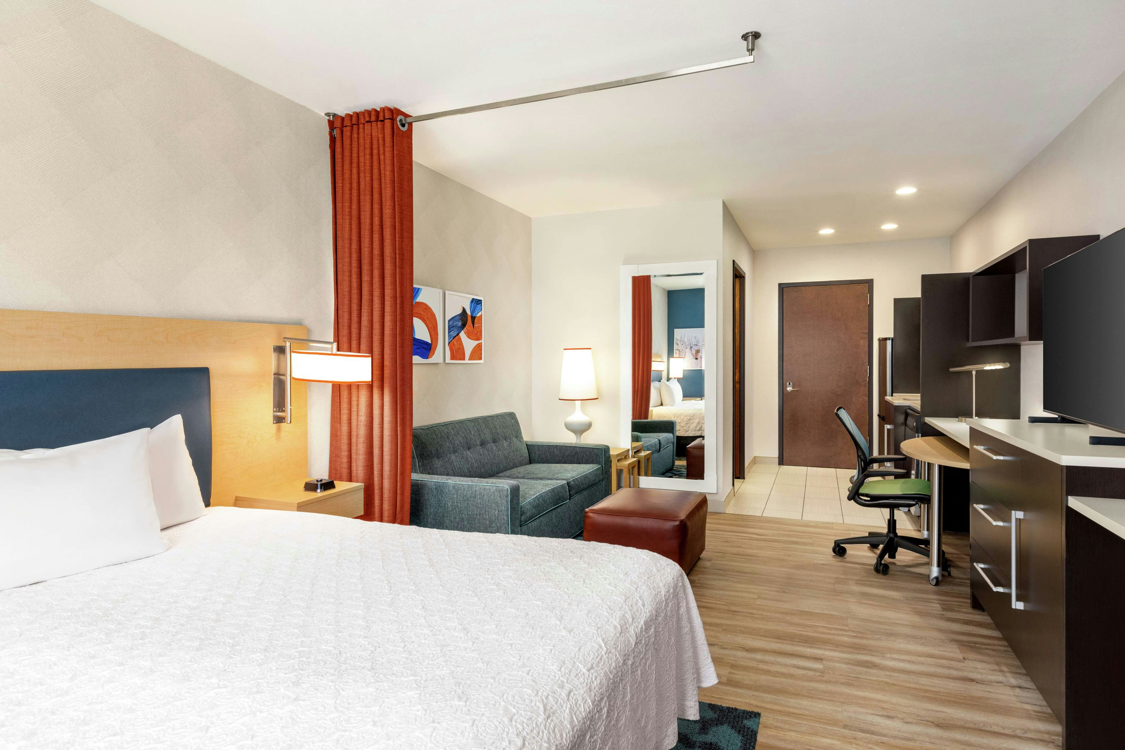 Home2 Suites by Hilton New York Long Island City/ Manhattan View 9/50