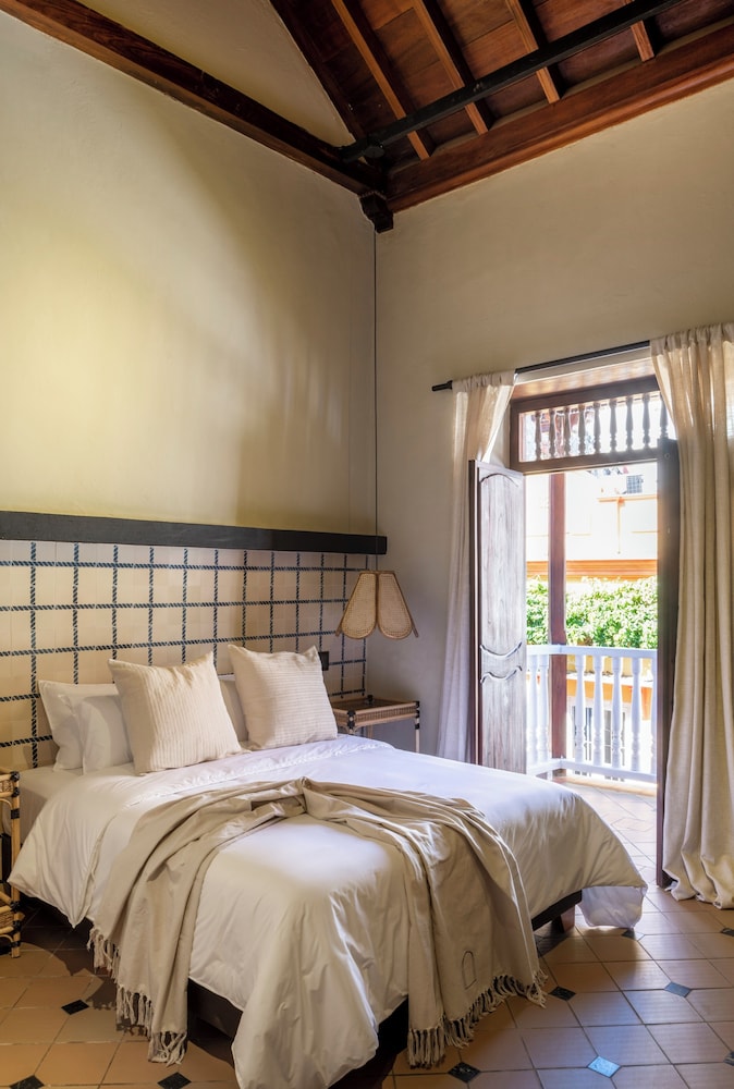 Privado Selfservice Boutique Rooms 15/46