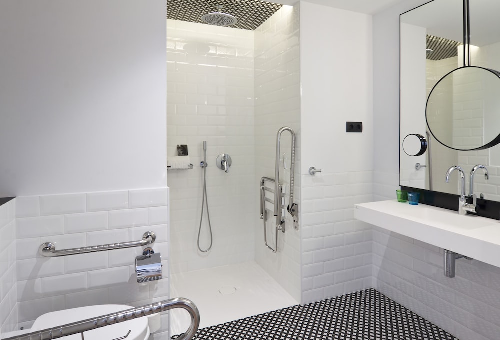 Hotel One Shot Reina Victoria 44/50