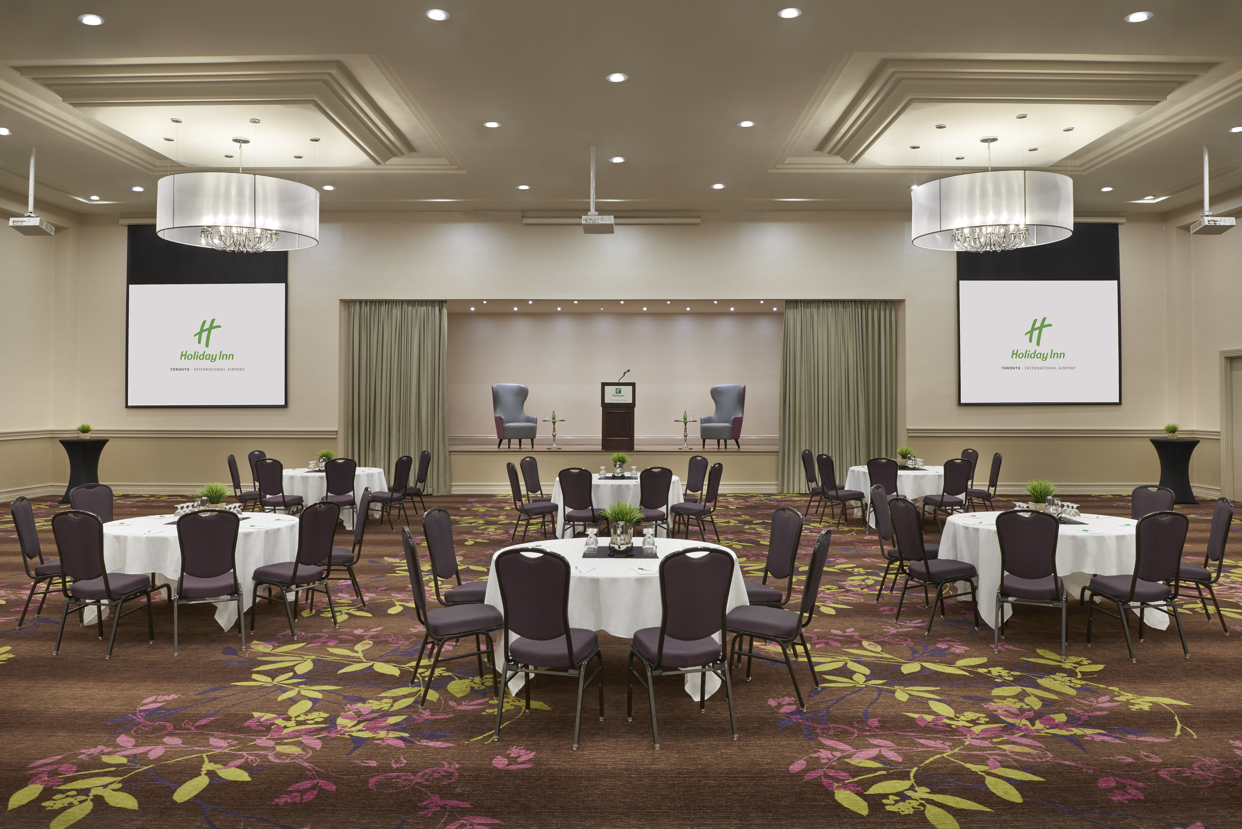 Holiday Inn Toronto International Airport Hotel 43/58