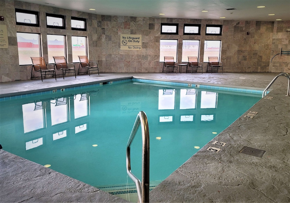 Hampton Inn Hays North of I 70 2/37