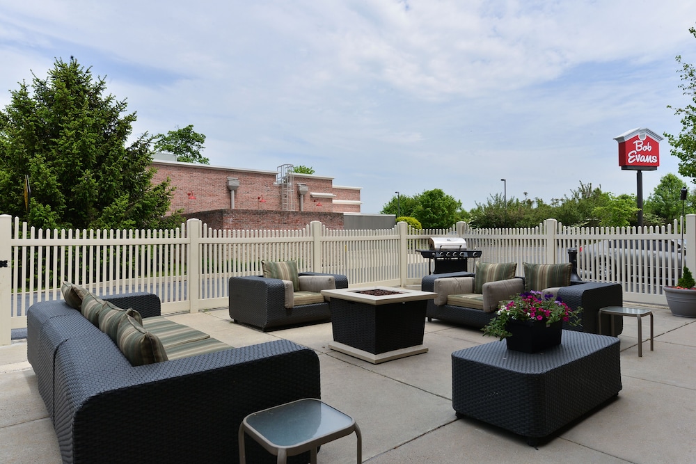Hampton Inn And Suites Valley Forge Oaks 9/53
