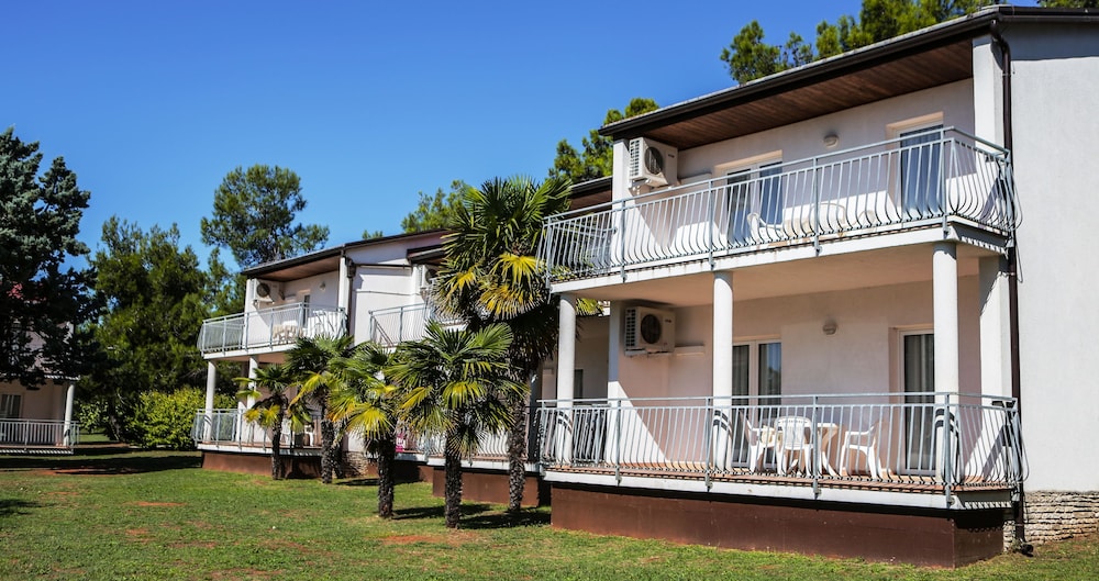 Ai Pini Medulin Resort photo1