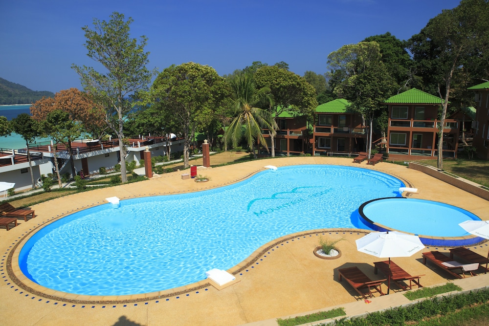 Mountain Resort Koh Lipe 64/70