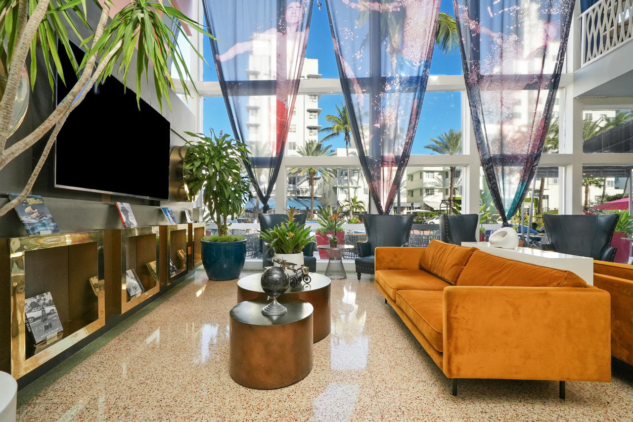 Catalina Hotel & Beach Club 41/70