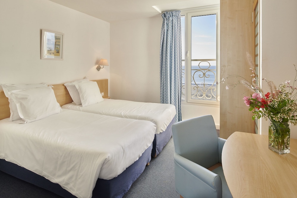 Comfort, Double Bed, Sea Side, on the Side