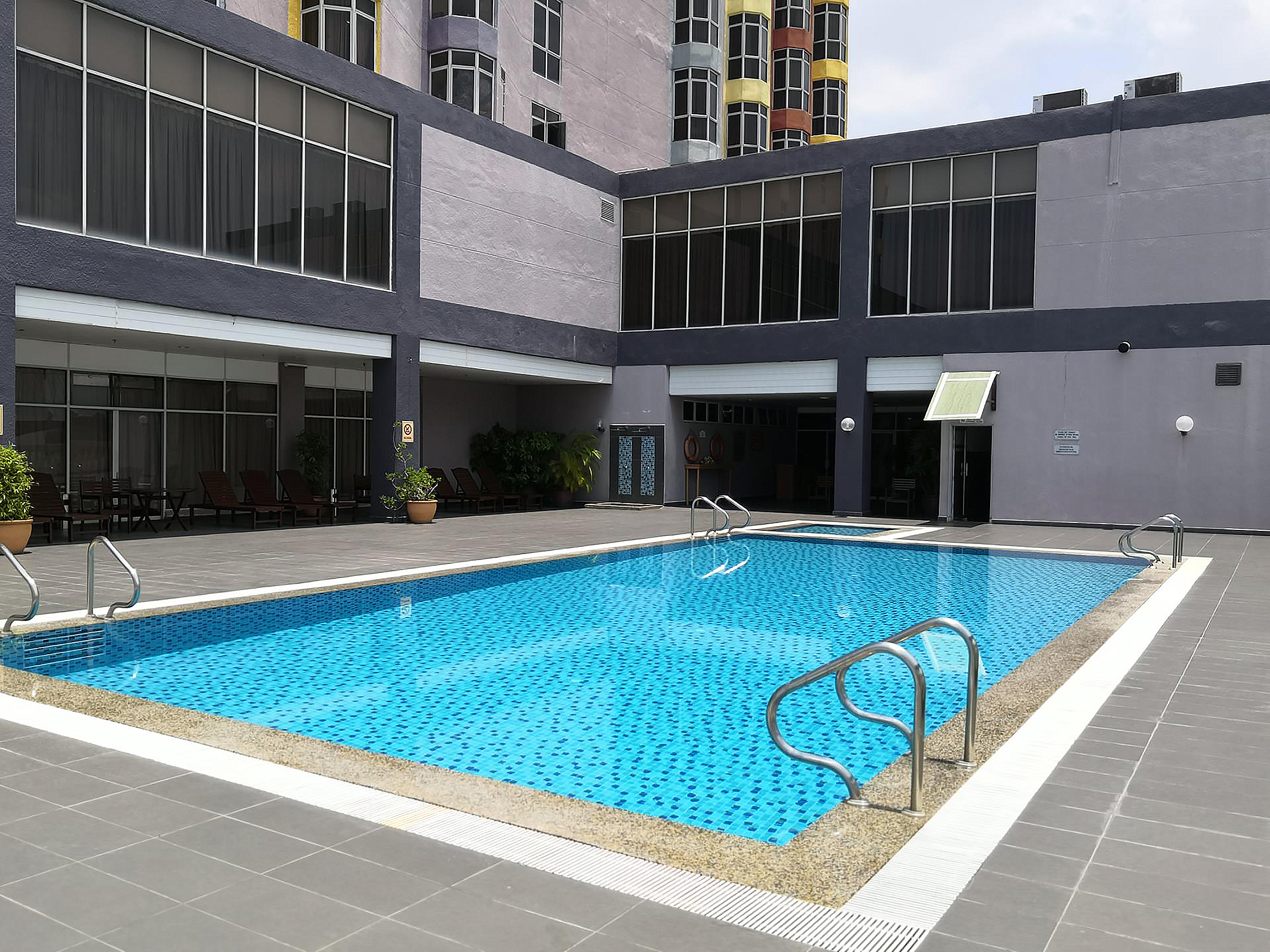 Hotel Grand Continental Kuala Terengganu 16/27