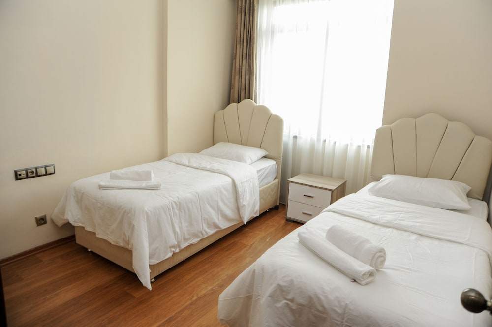 Ottoman Suites 30/50