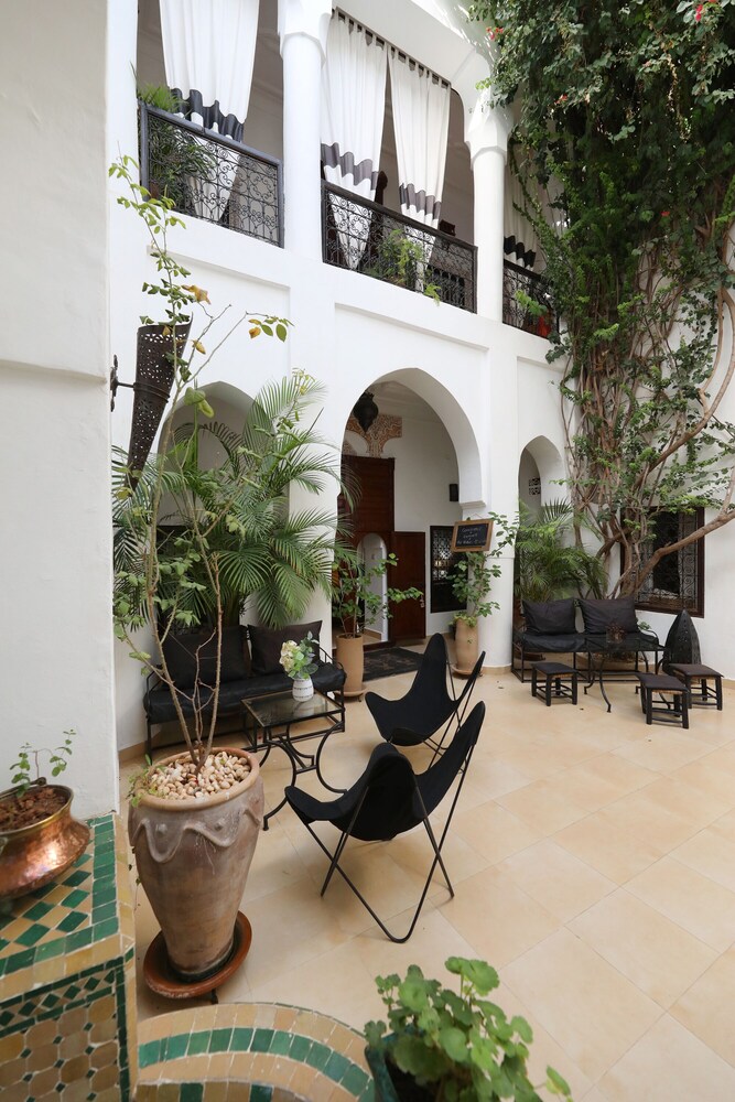 Riad Noor Charana 48/50