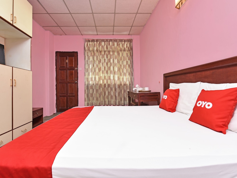 Hotel O Villa De Rose 6/20