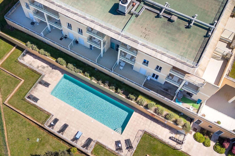 Nemea Appart Hotel Green Side Biot Sophia Antipolis 4/50
