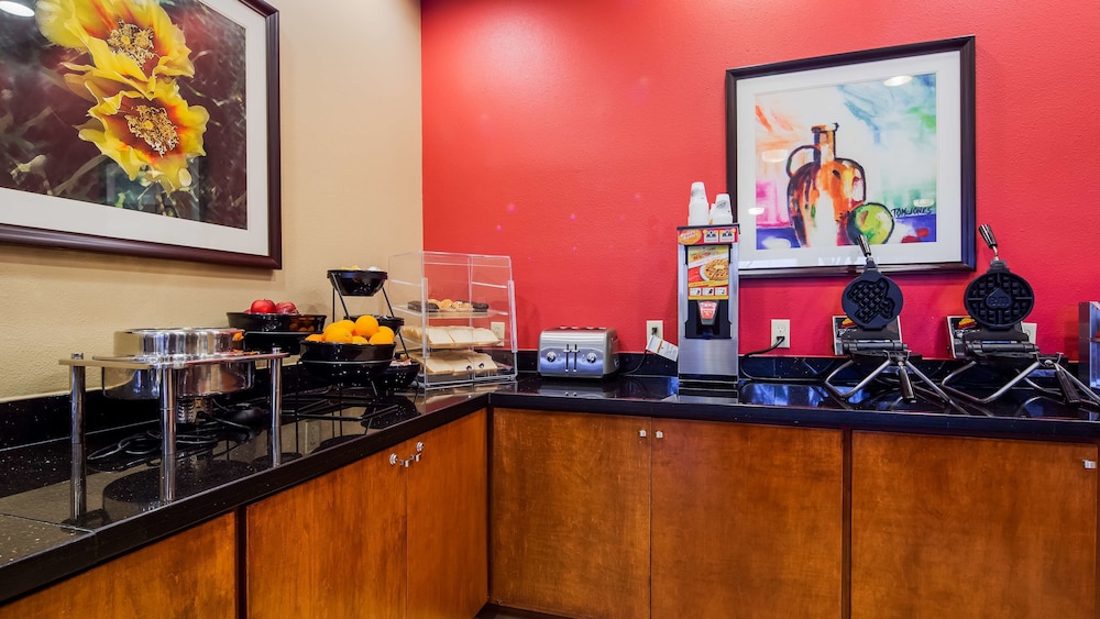 Best Western Mcallen Medical Center 21/26