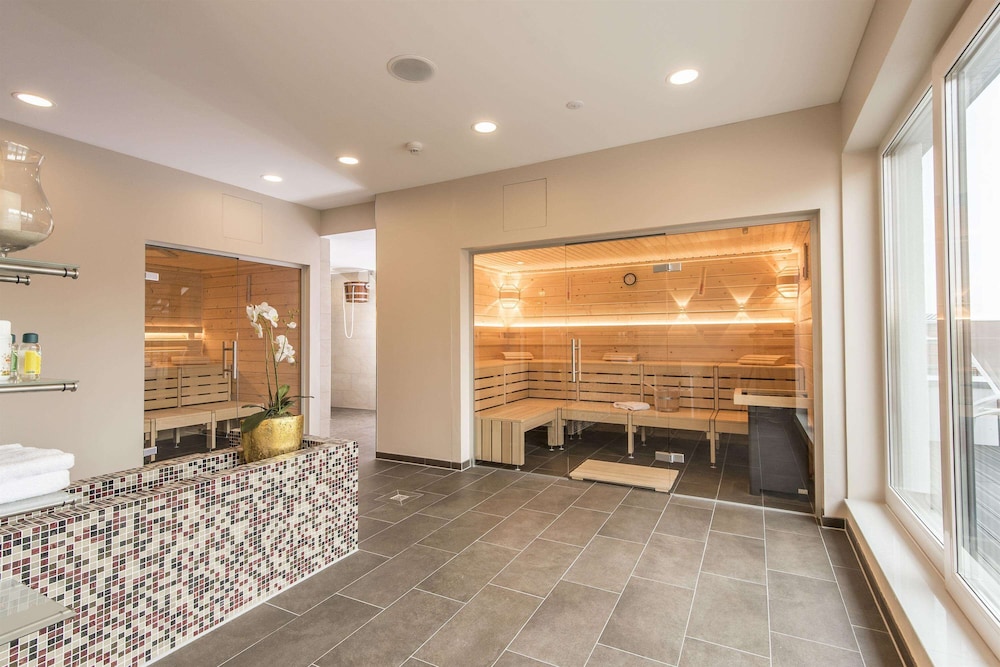 LOOKEN INN Lingen by Hackmann 7/50