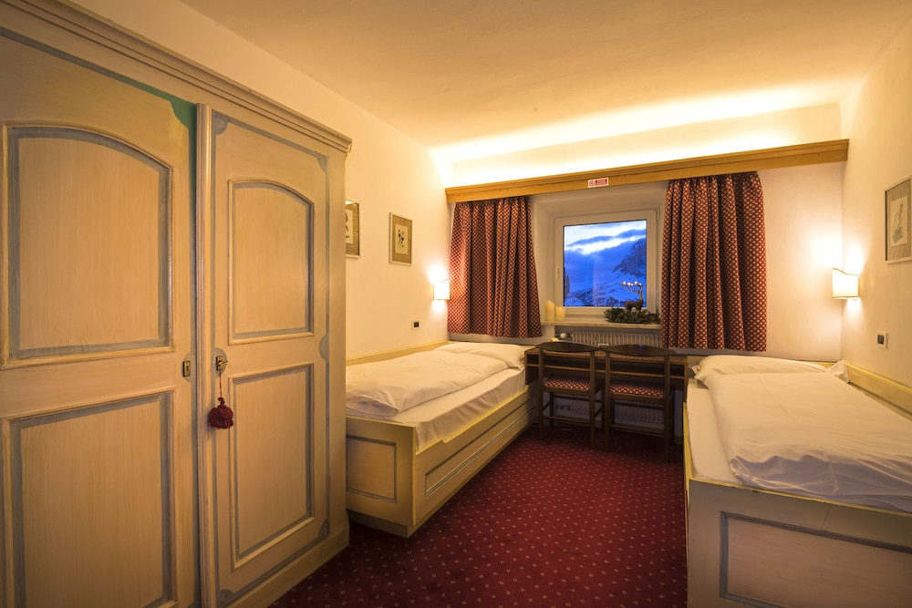Hotel Cir 8/50