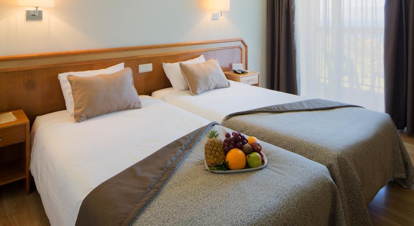 Room, Double or Twin Bed, Sea View