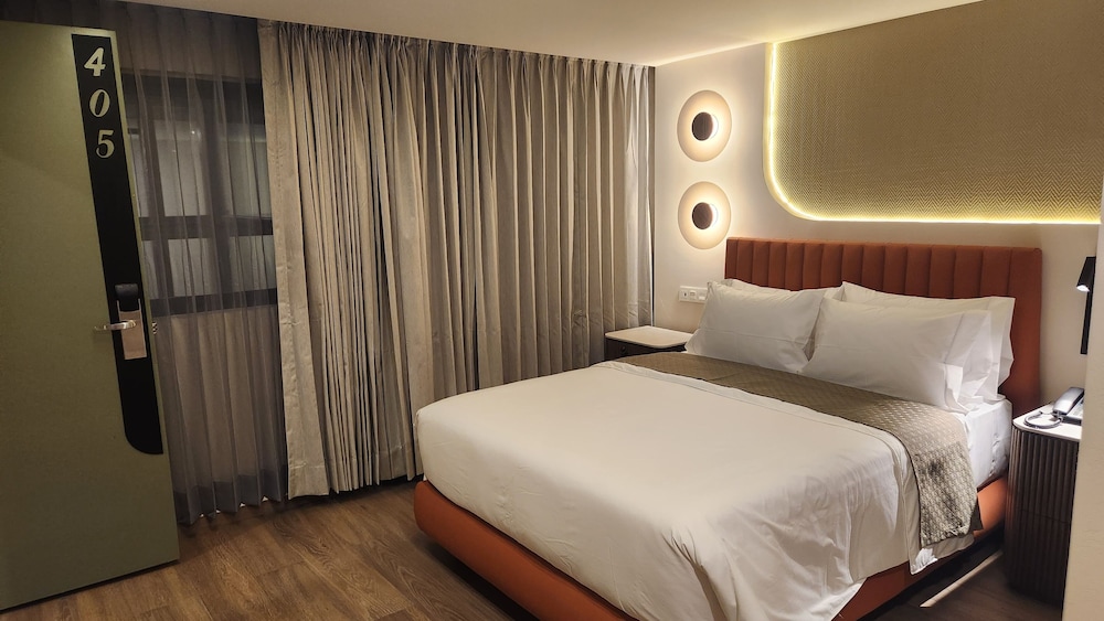 Expo Satelite Hotel and Suites 18/58