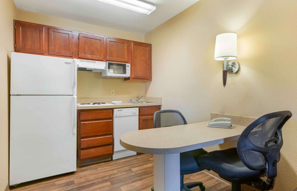 Extended Stay America Phoenix - Chandler - E. Chandler Blvd. 43/51