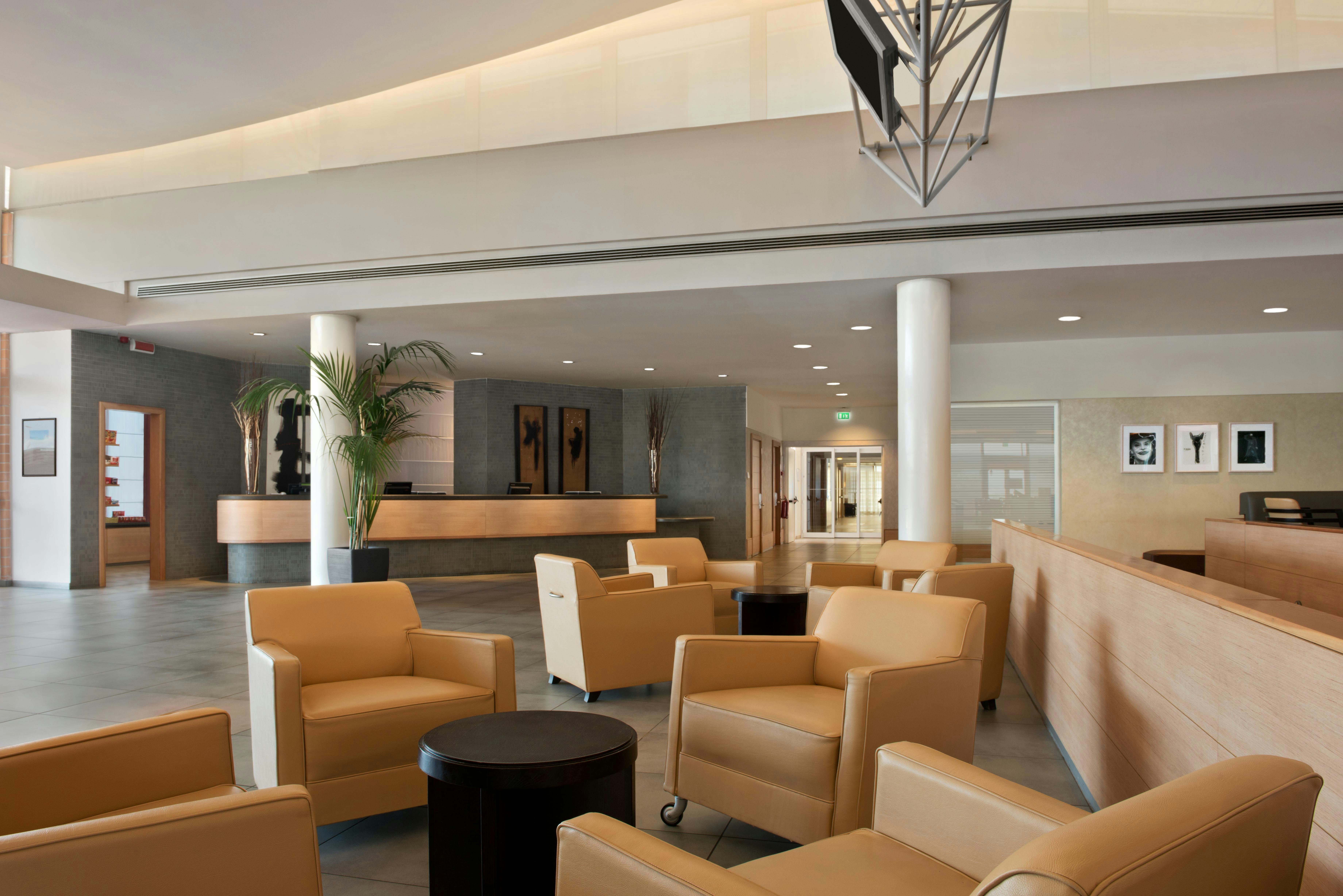 Hilton Garden Inn Rome Airport 36/75