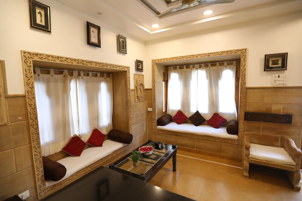 Hotel Jessulkot 11/28
