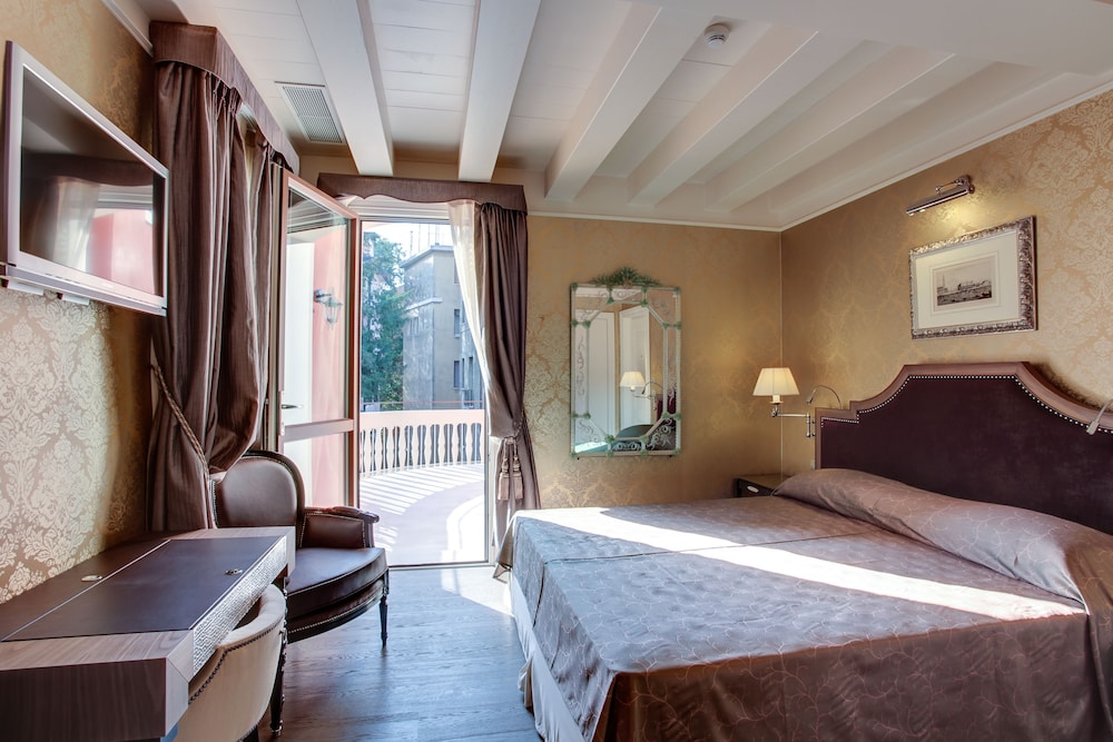 Hotel Moresco 18/42
