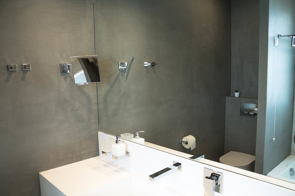 Kyma Suites 40/42