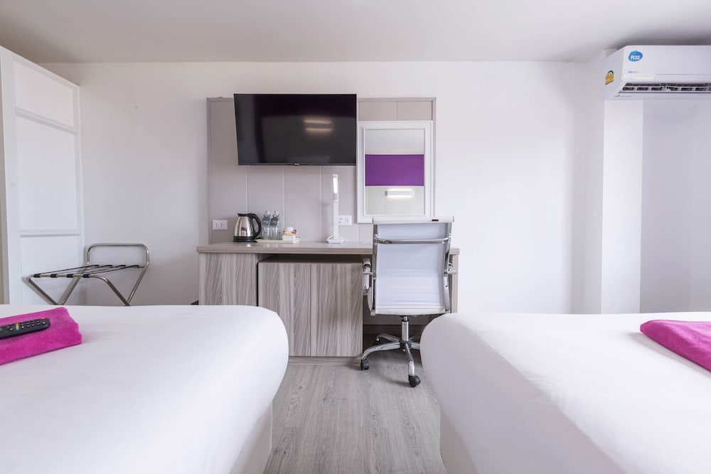 Hotel Zing 19/59