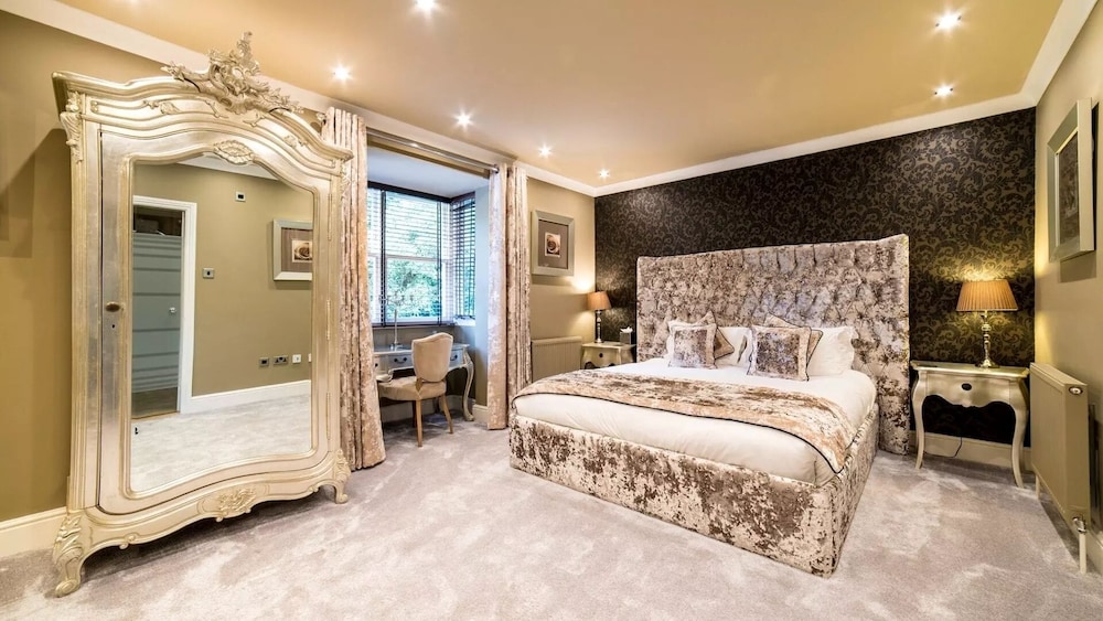 Derby Manor 16/50