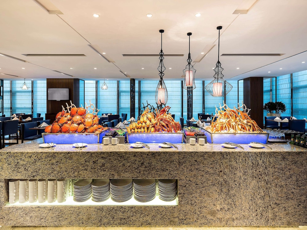 Novotel Ningbo East 60/76