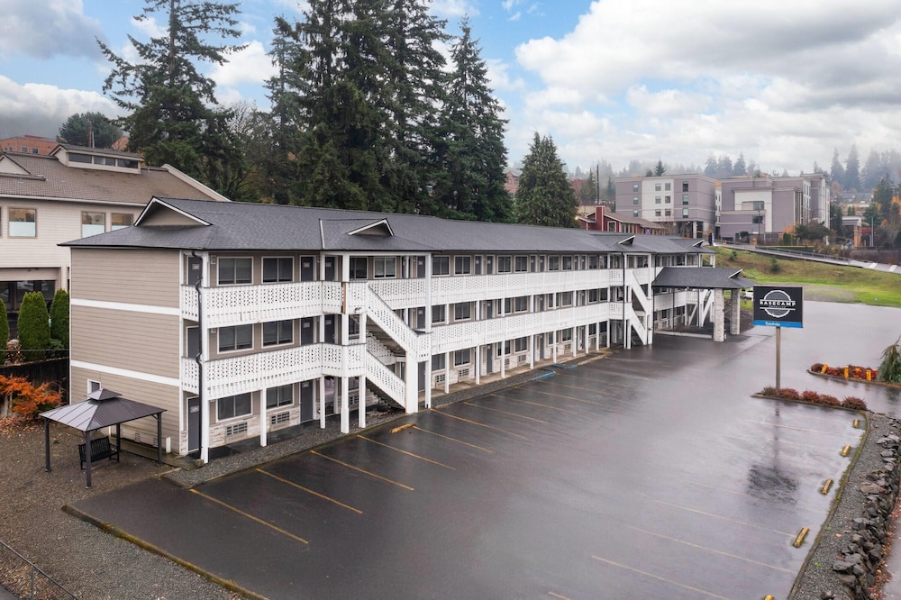 Basecamp Puyallup a Travelodge by Wyndham 2/50