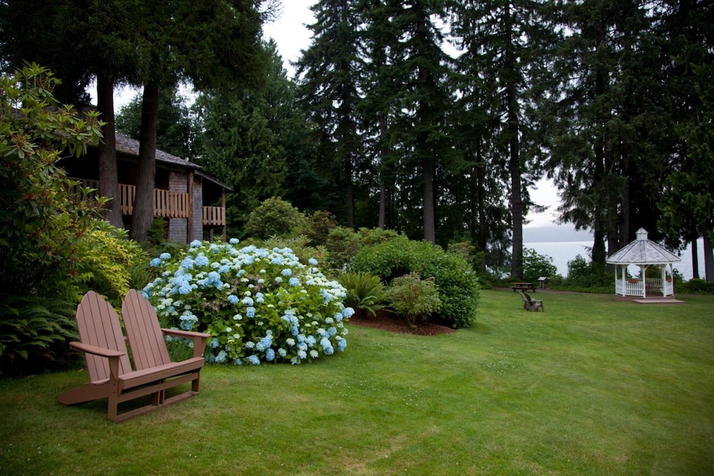 Lake Quinault Lodge 44/50