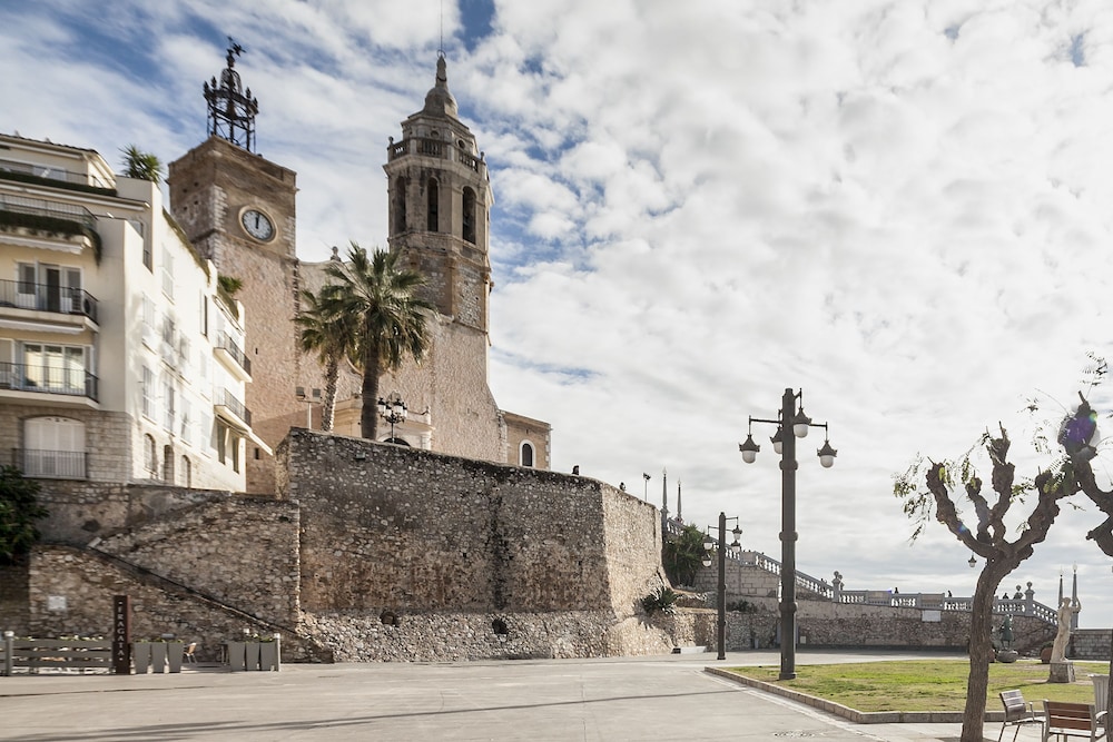 Sitges Group Ribera 42/50