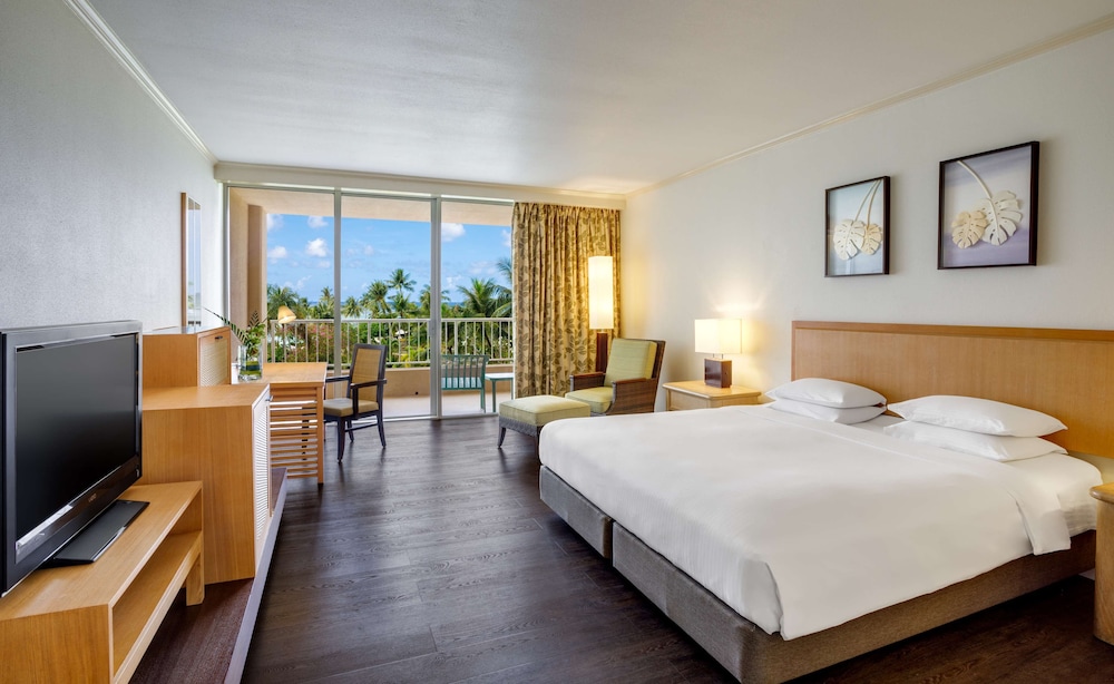 Hyatt Regency Guam 25/81