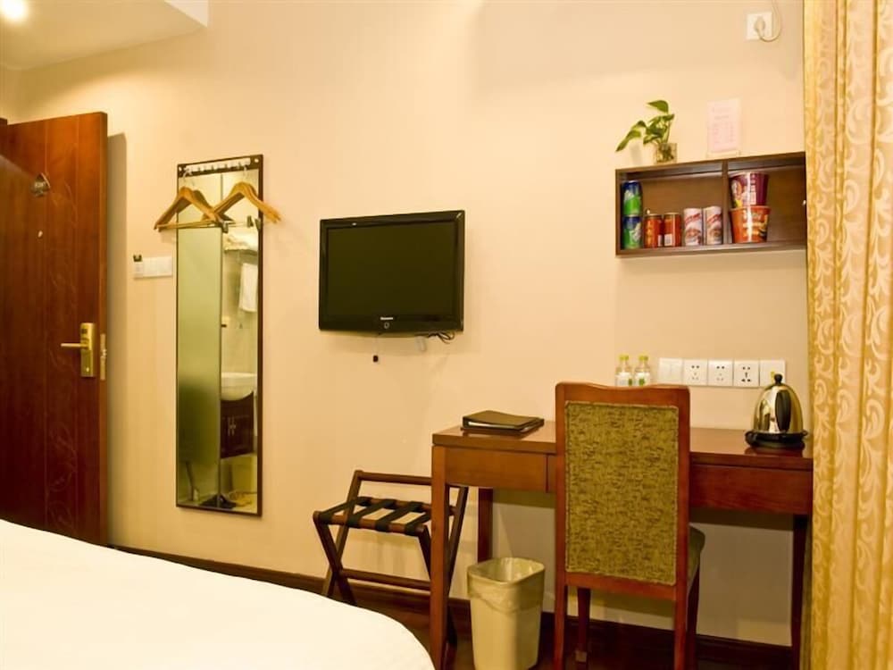 GREENTREE INN ZHEJIANG NINGBO EAST BUS STATION EXPRESS HOTEL 28/30