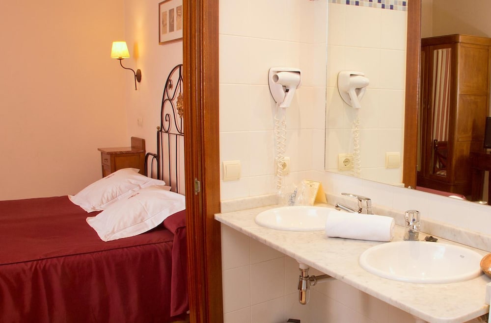 Minotel Andria 33/33