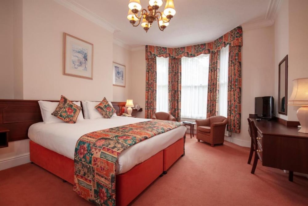 ROOM, DOUBLE BED, LARGE