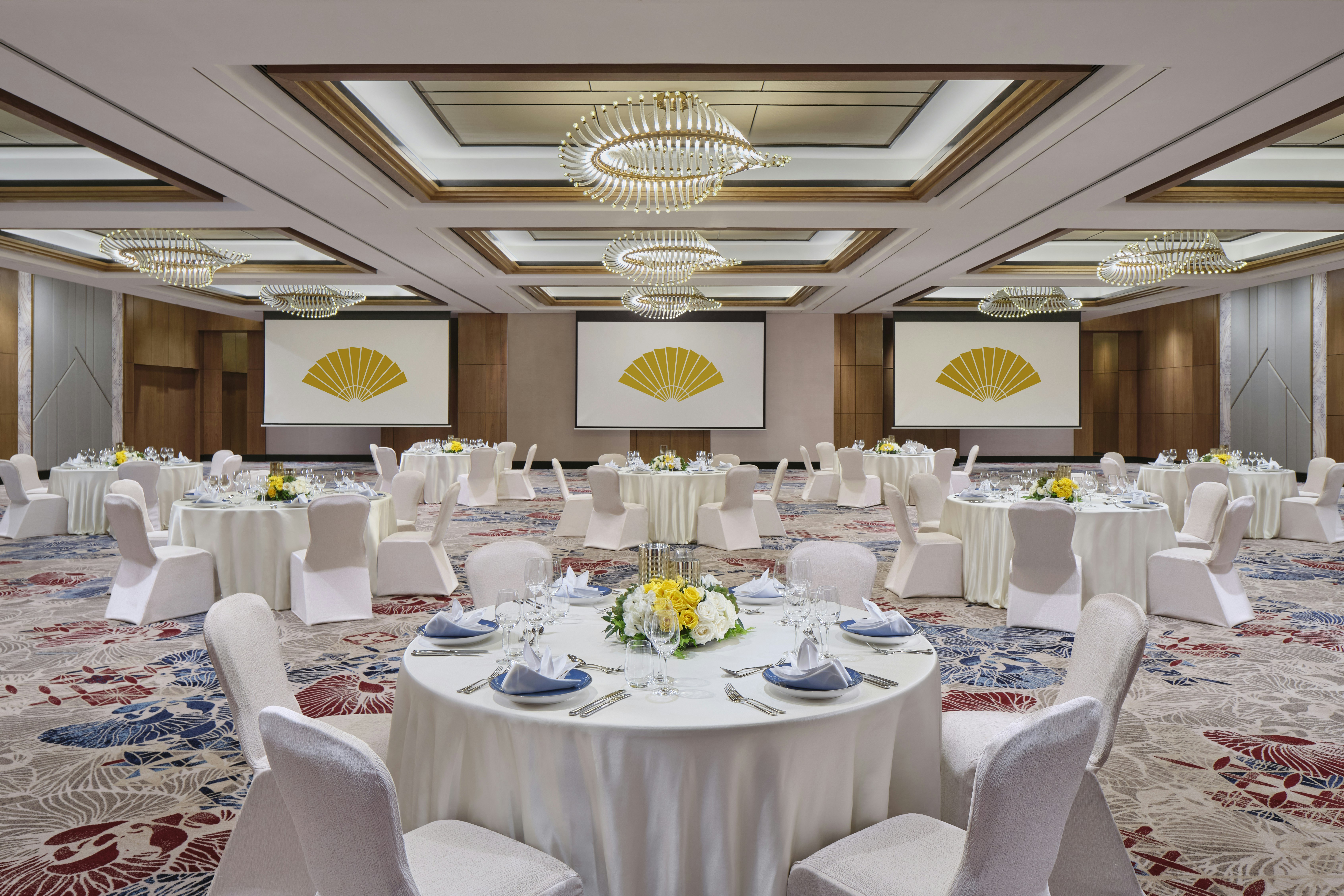 Mandarin Oriental, Jakarta 77/86