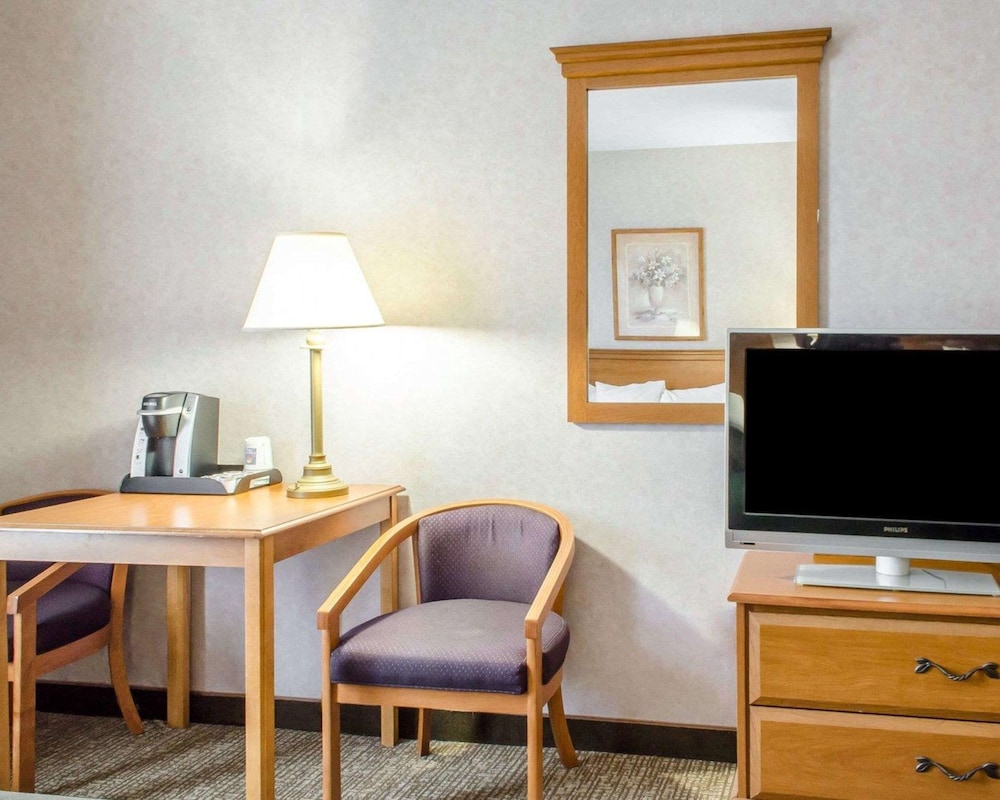 Comfort Inn Huntingdon, PA 28/34