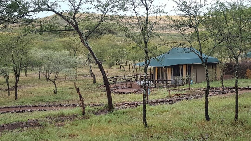 OLE SERAI LUXURY CAMP 33/39