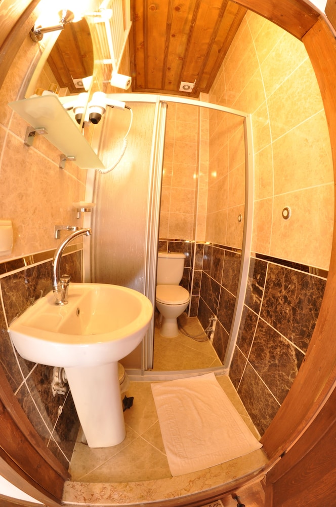 Asmali Konak Hotel 48/50