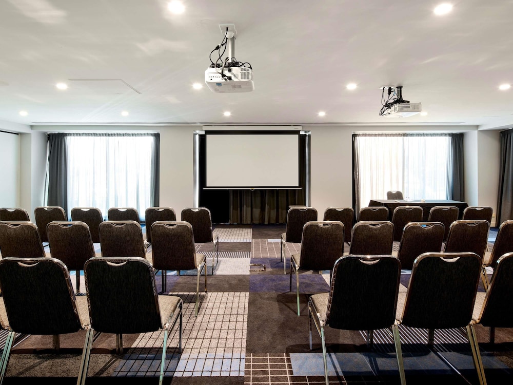 Novotel Melbourne Preston 84/94