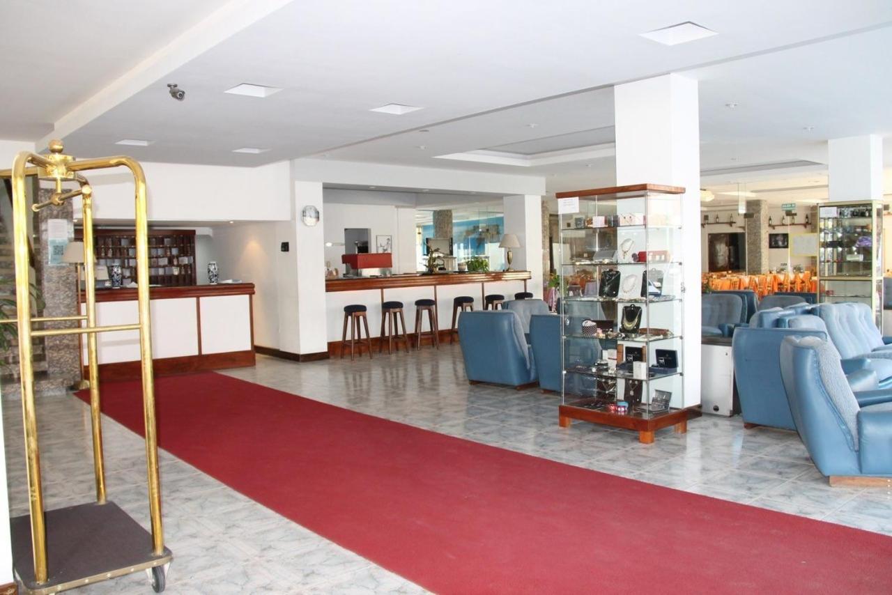 Hostal Del Sol 42/55