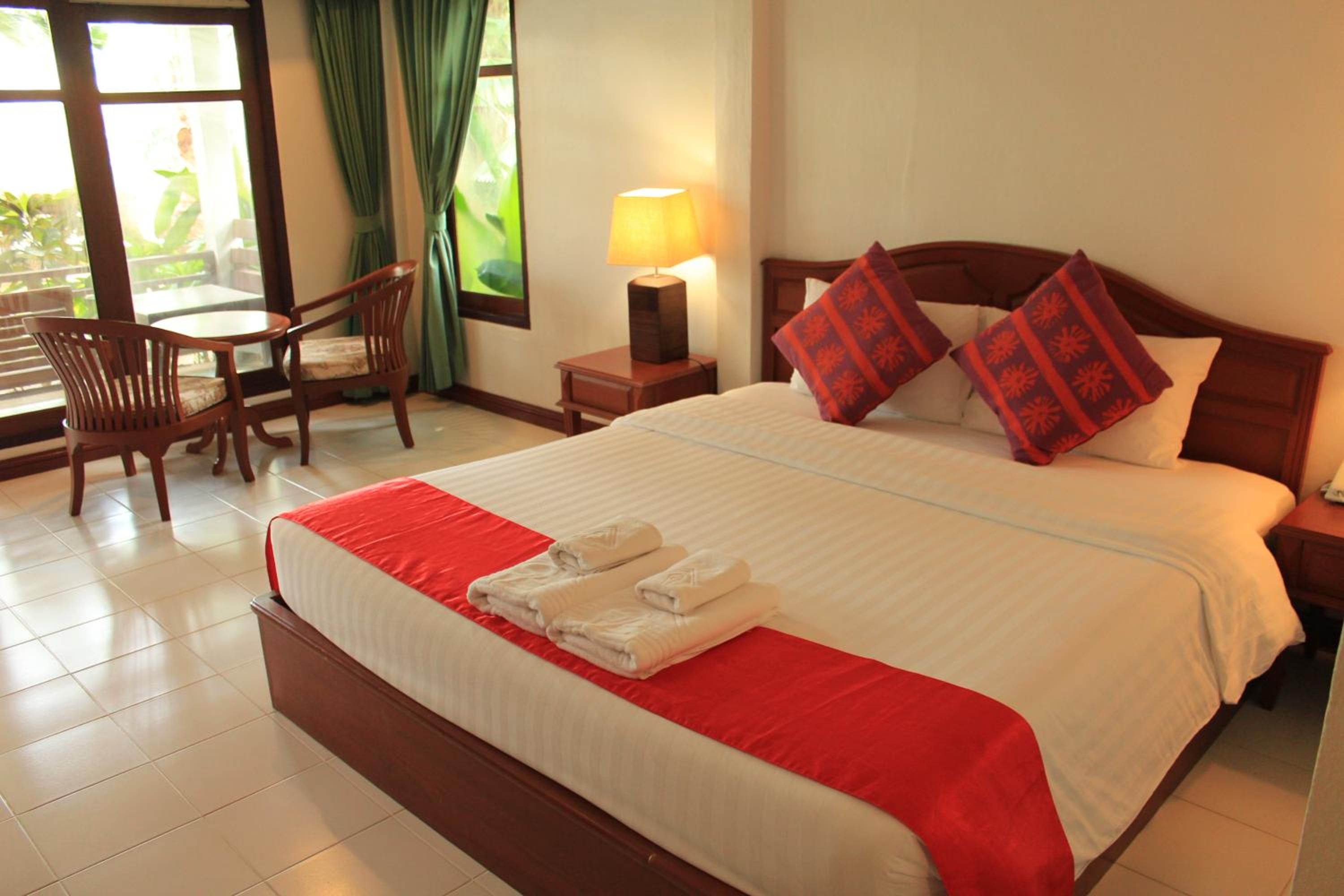 Bungalow, Double Bed, Pool Side