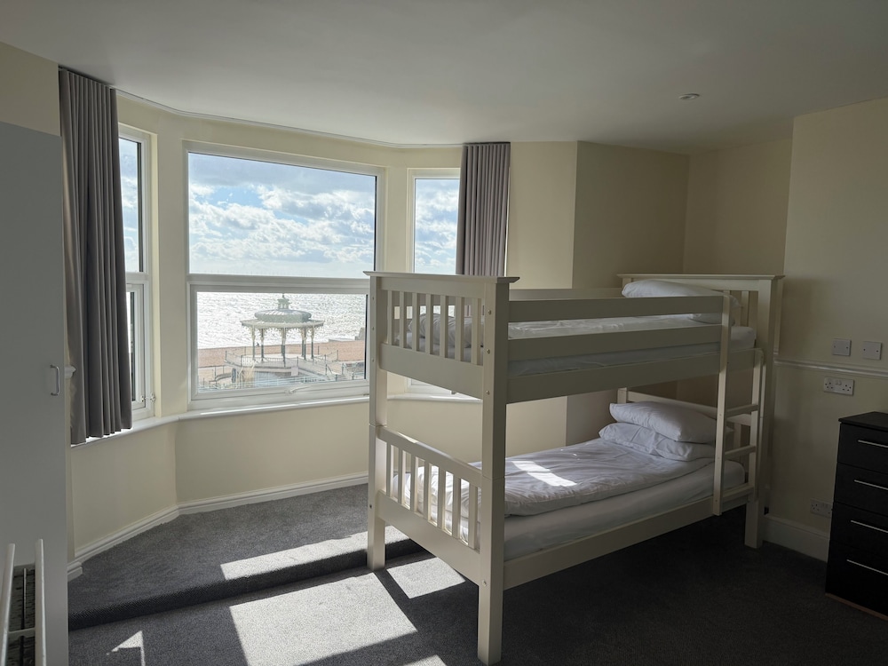 BRIGHTON HOTEL(FORMERLY BEST WESTERN BRIGHTON) 25/45