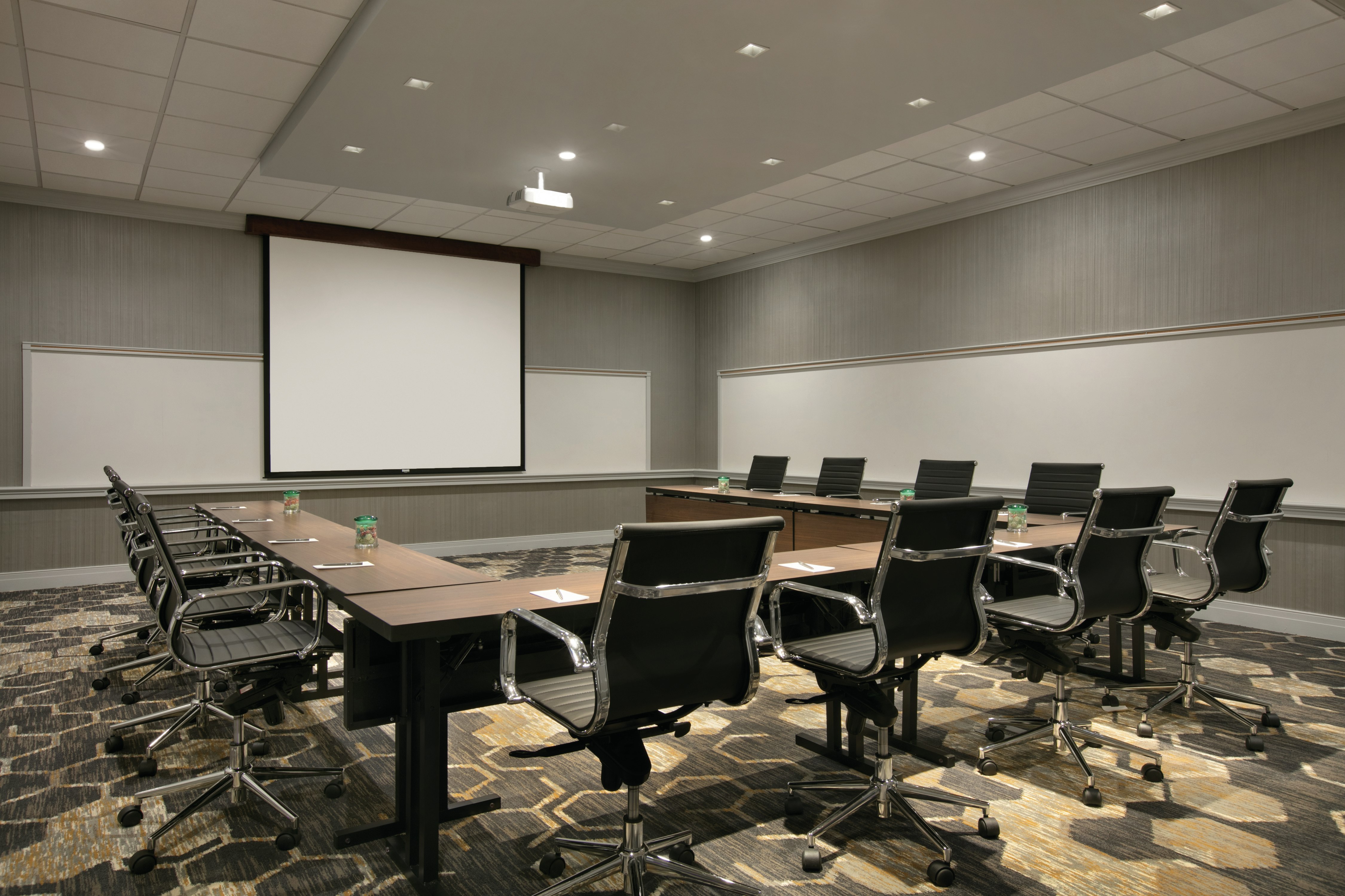 Embassy Suites by Hilton Richmond 56/64